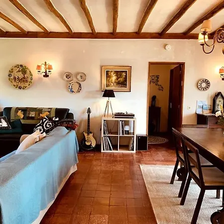Charming House In With Private Pool Ferienhaus